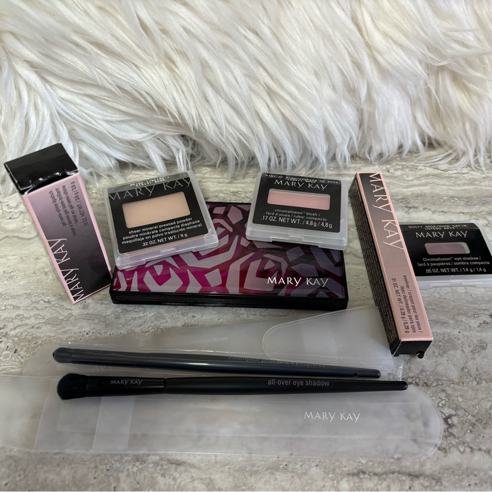 Mary Kay beauty makeup bundle 8pcs